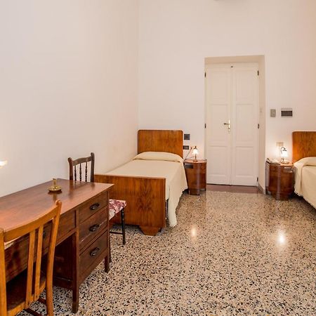 Hotel Aer Bj Vittoria كالياري الغرفة الصورة